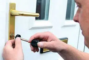 City Locksmith Services Miami, FL 305-894-5980 City Locksmith Services Miami, FL 305-894-5980 - 4-Locksmiths-Service