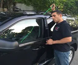 City Locksmith Services Miami, FL 305-894-5980 - 2-Lockout-Service