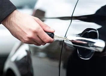 City Locksmith Services Miami, FL 305-894-5980 - 3-Locksmith-26-Key-Service